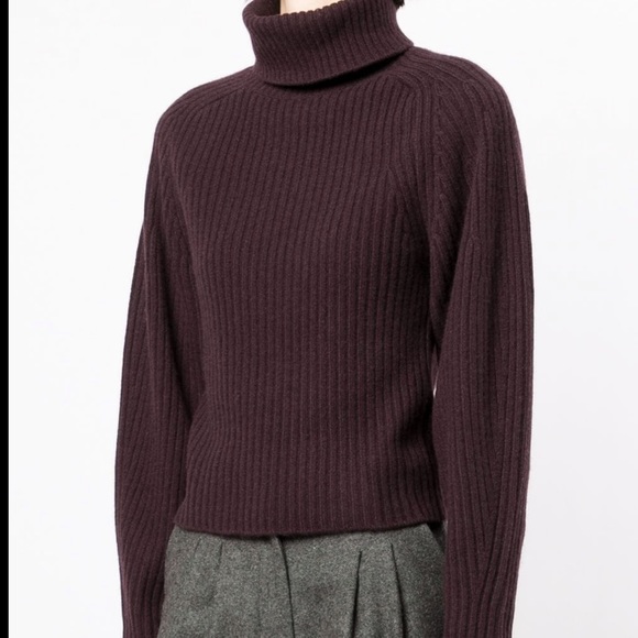 Vince Cashmere Burgundy Chunky Turtleneck Open Back Sweater Plum Wine - Picture 3 of 12